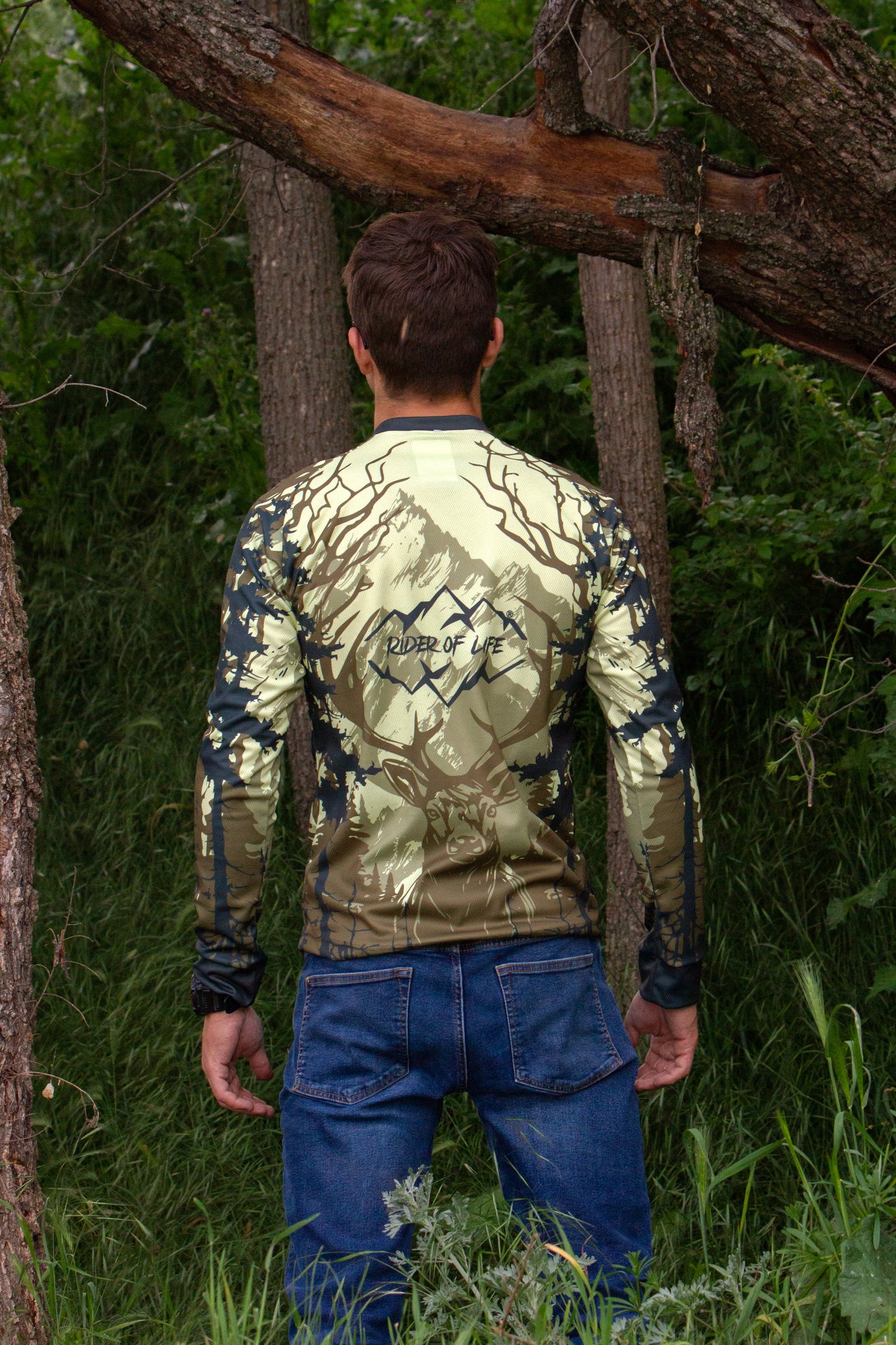 All-Riding Cerf en Forêt in the Forest T-shirt – 100% Made in the Alps